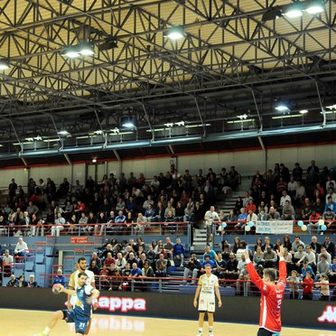 Palais des Sports Robert-Oubron, Créteil, France